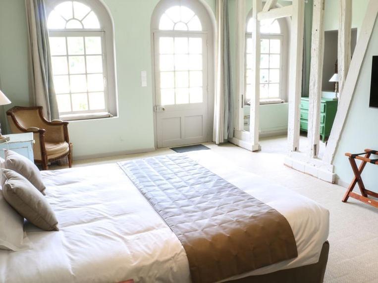 Domaine De Montchevreuil Hotel Fresneaux-Montchevreuil Room photo